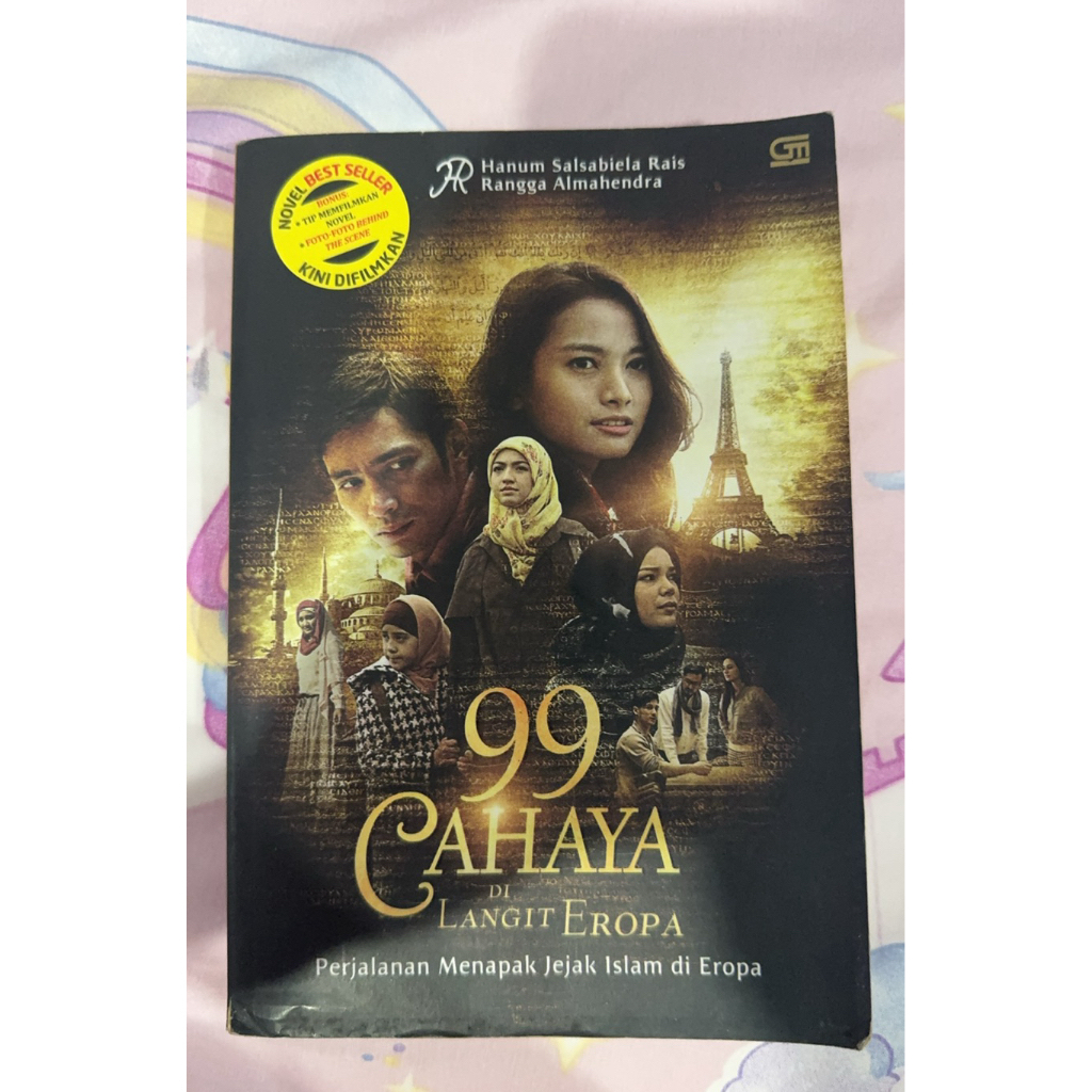 (Preloved) 99 Cahaya di Langit Eropa - Hanum dan Rangga