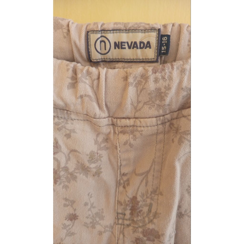 CELANA ANAK PEREMPUAN NEVADA PRELOVED