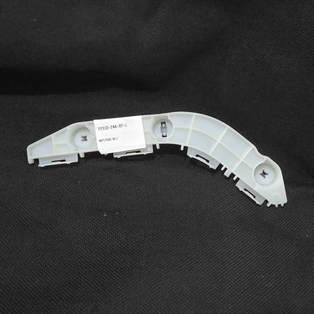 Bracket Bumper Depan Innova 2013