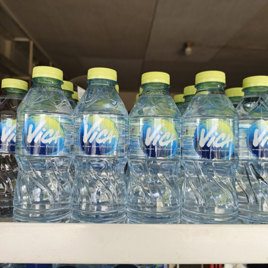 Air Minum VICA 330ml 24 botol 1 dus