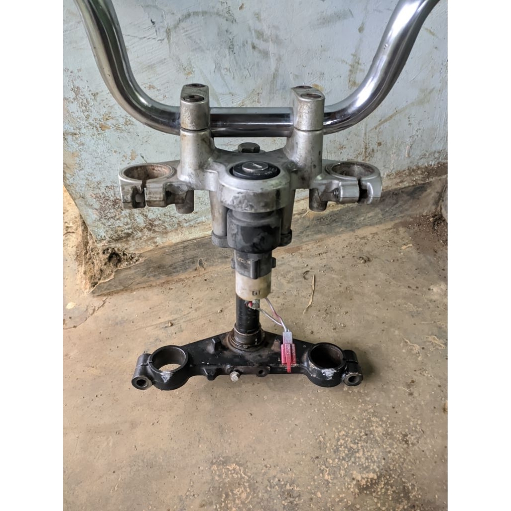 T atas bawah original vixion