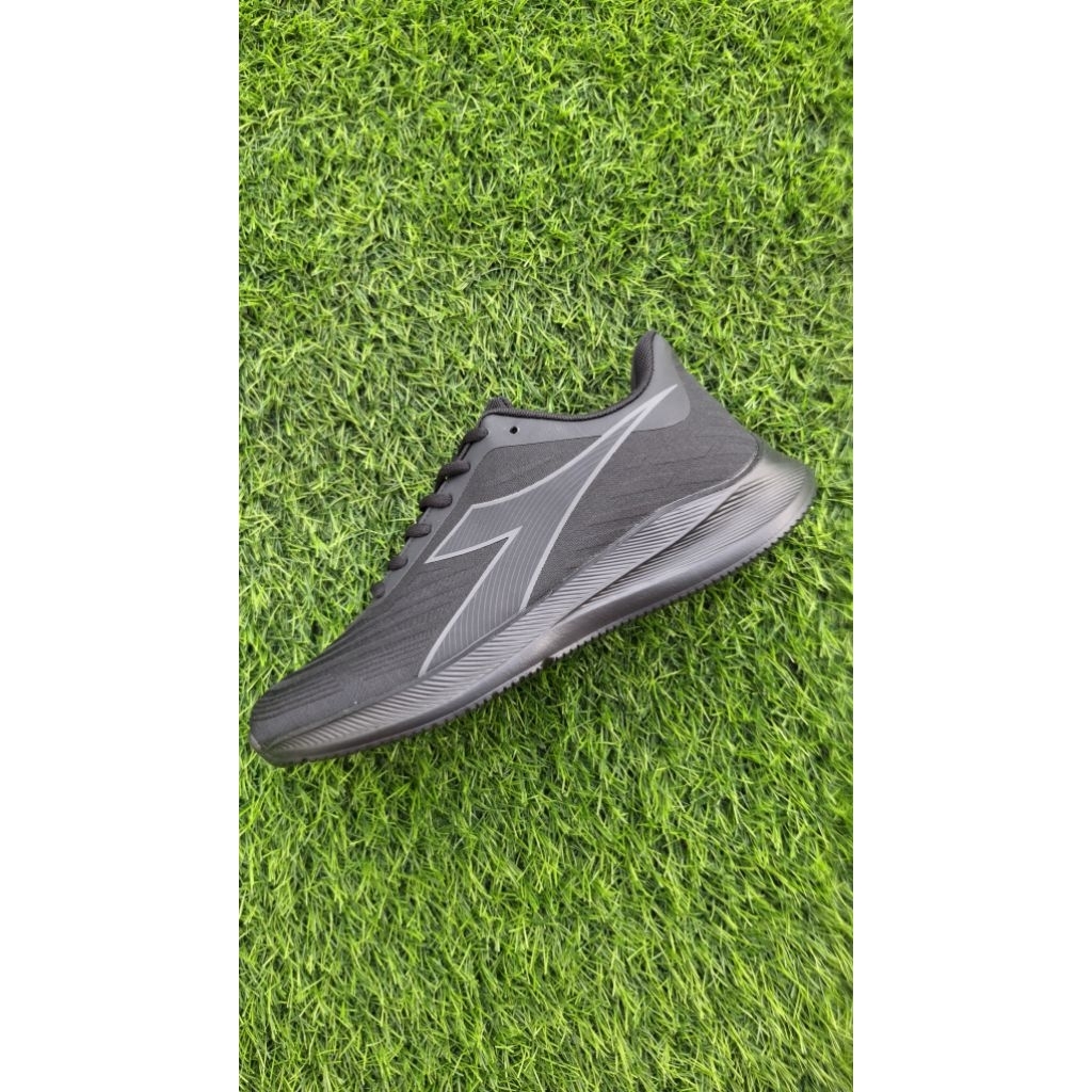 diadora kray men running shoes full black