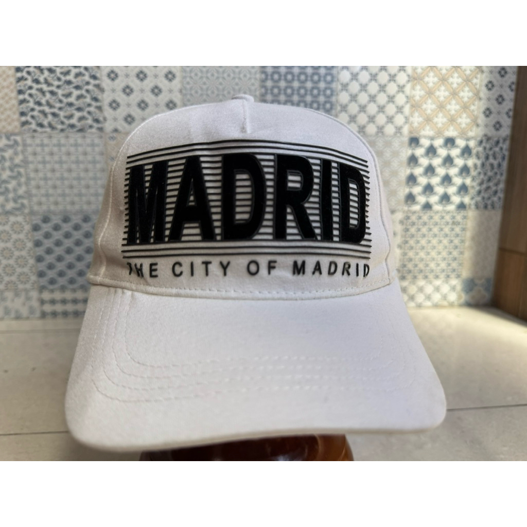 Topi Second Brand Branded Madrid By Robin Ruth Original Full Tag Furing Putih