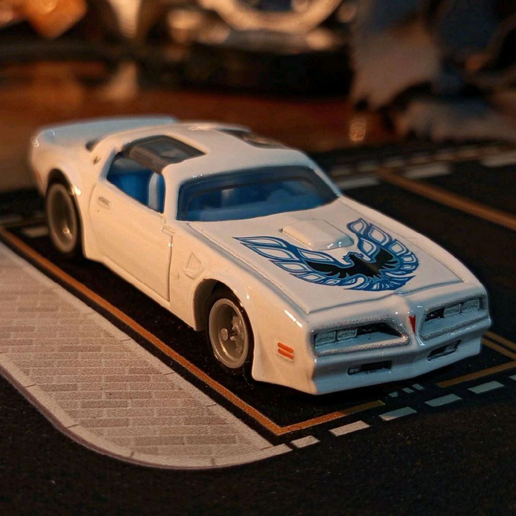 Hot Wheels Premium Boulevard - 1977 Pontiac Firebird (loose)