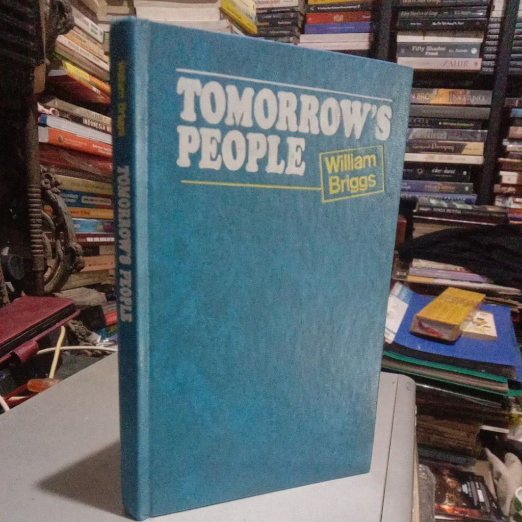 TOMORROW'S PEOPLE - WILLIM BRIGGS