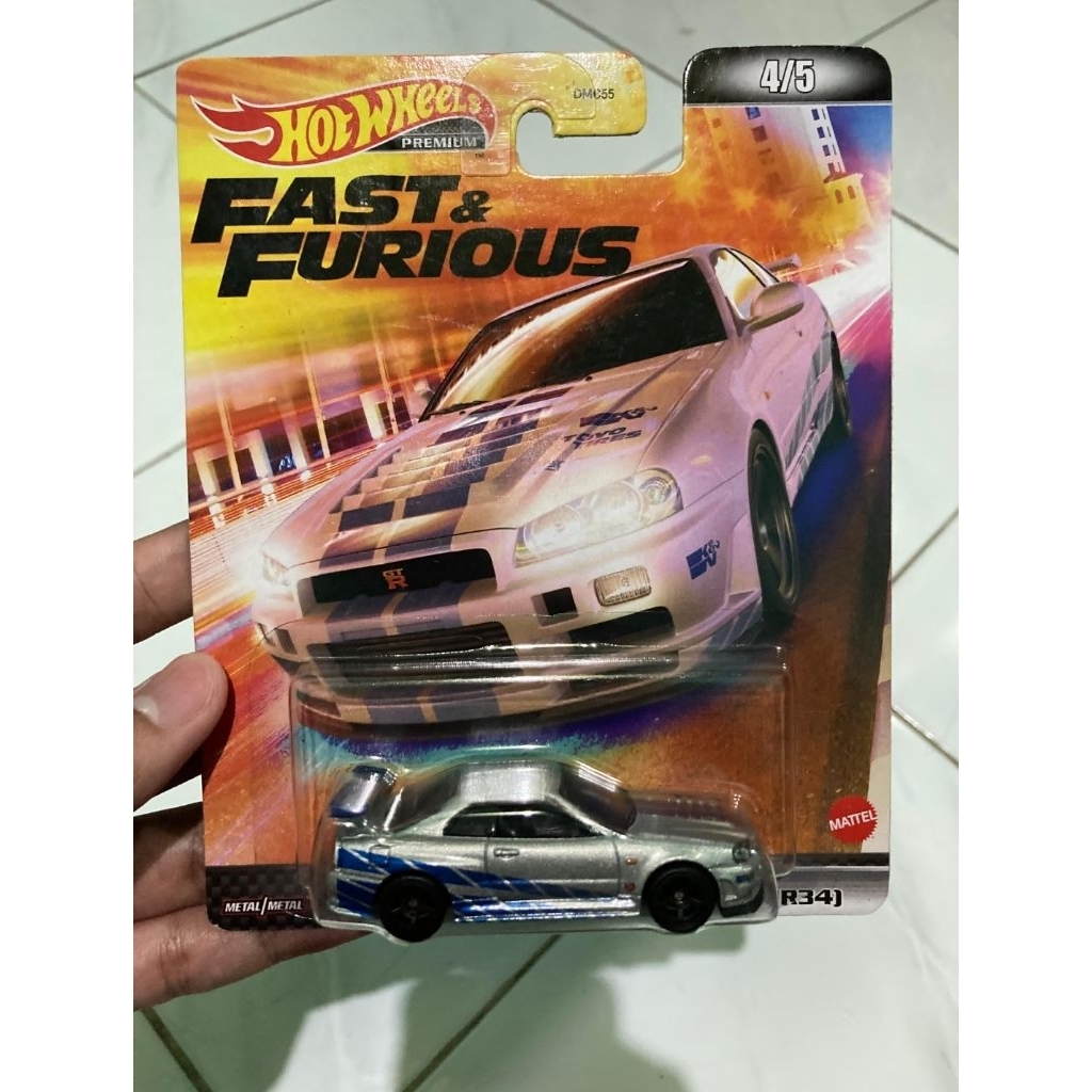 Hot Wheels Premium Nissan Skyline GT-R BNR34 Fast and Furious FREE PROTECTOR