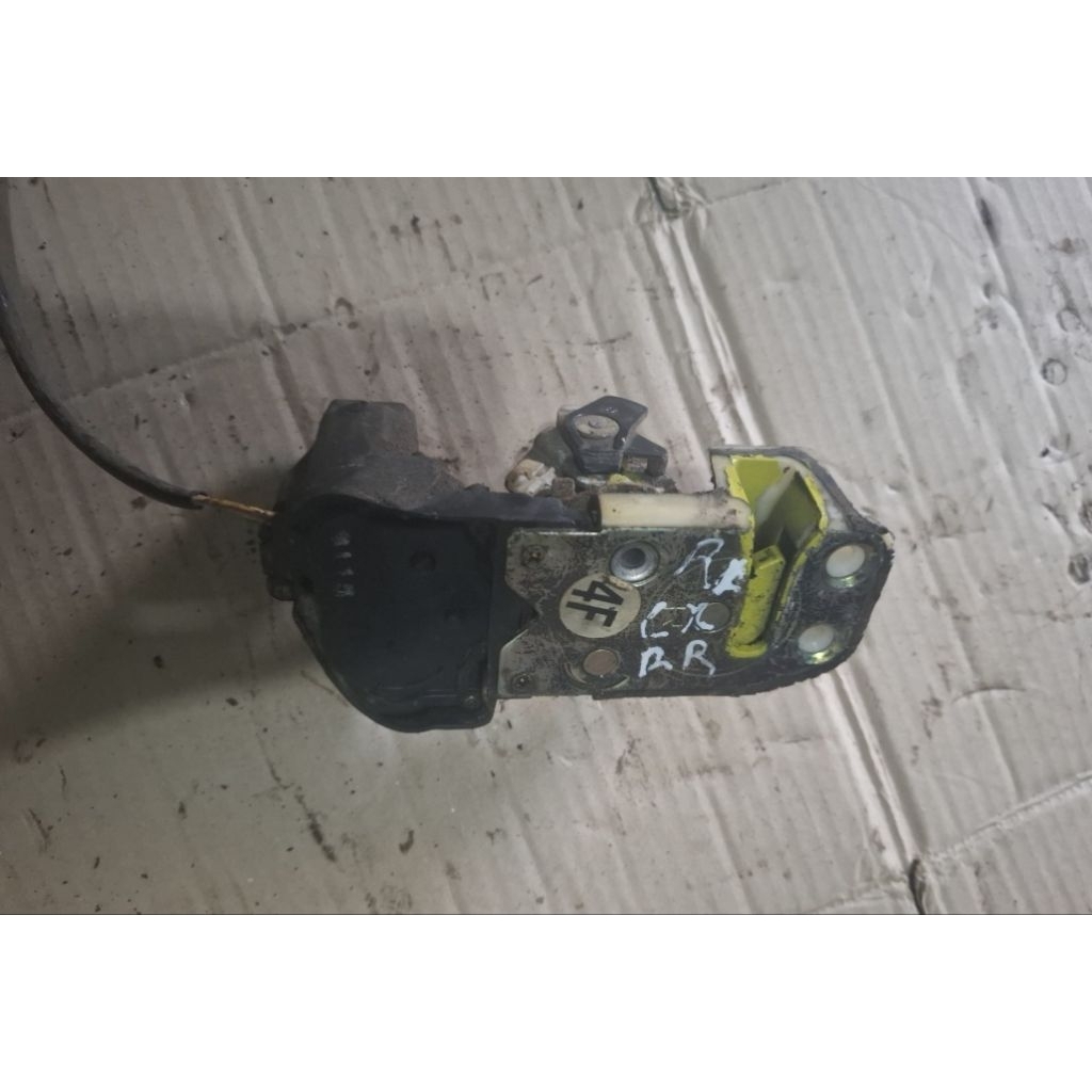 door lock doorlock kunci pintu belakang kanan civic lx grand civic 88-92