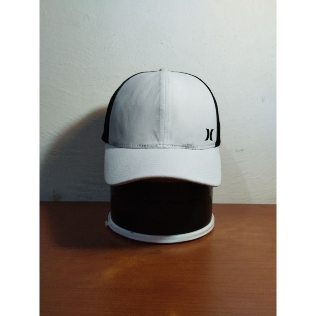 Topi Trucker Hurley Dri-fit
