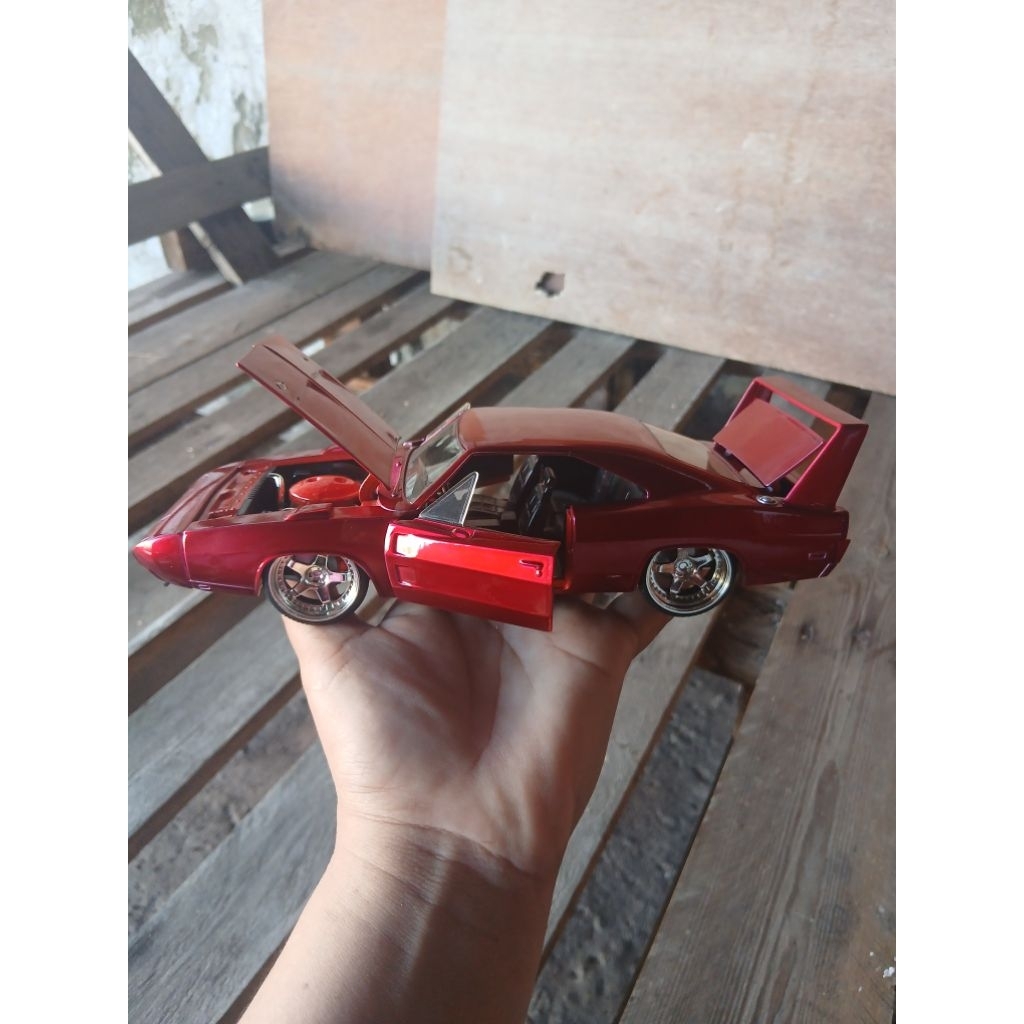 Jada Dodge charger 69 Daytona skala 1:24