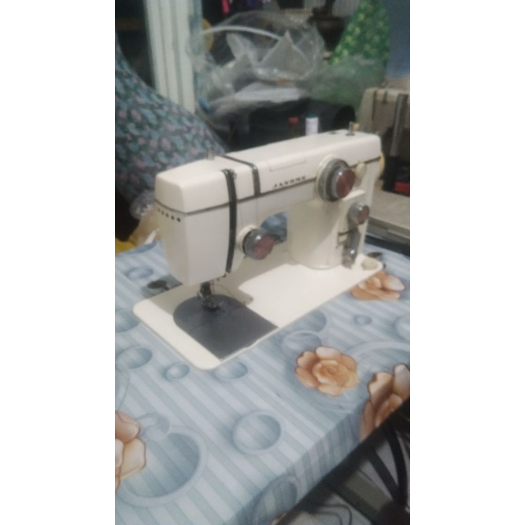 mesin jahit janome lubang kancing