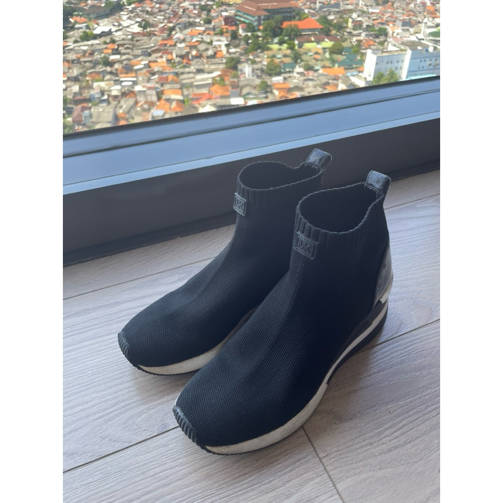 preloved michael kors ukuran sepatu 36