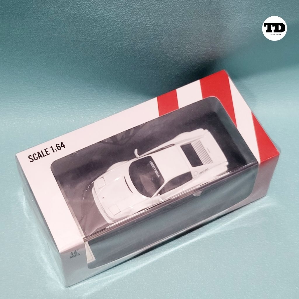 Diecast 1:64 Star Model Lbwk 512 TR White