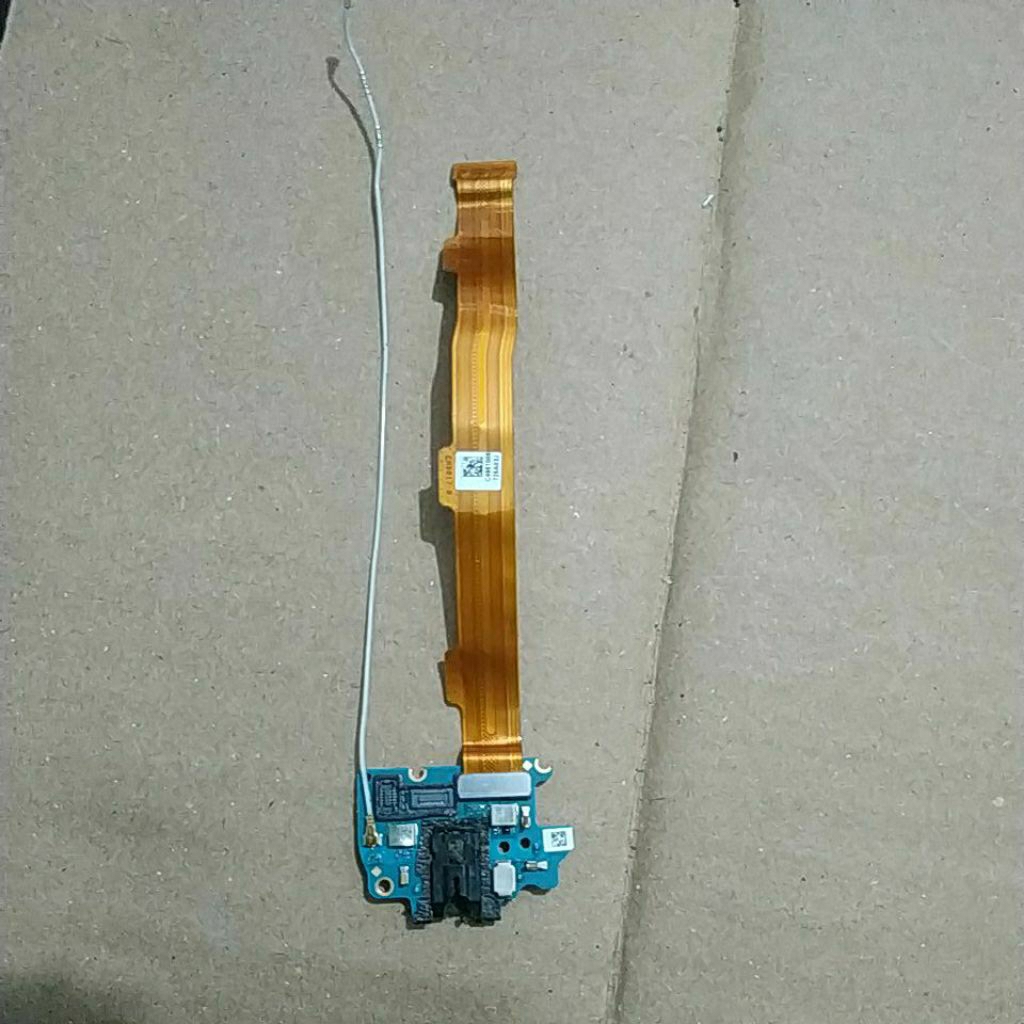 Flexible Board Hf plus kabel antena bekas Oppo R9s