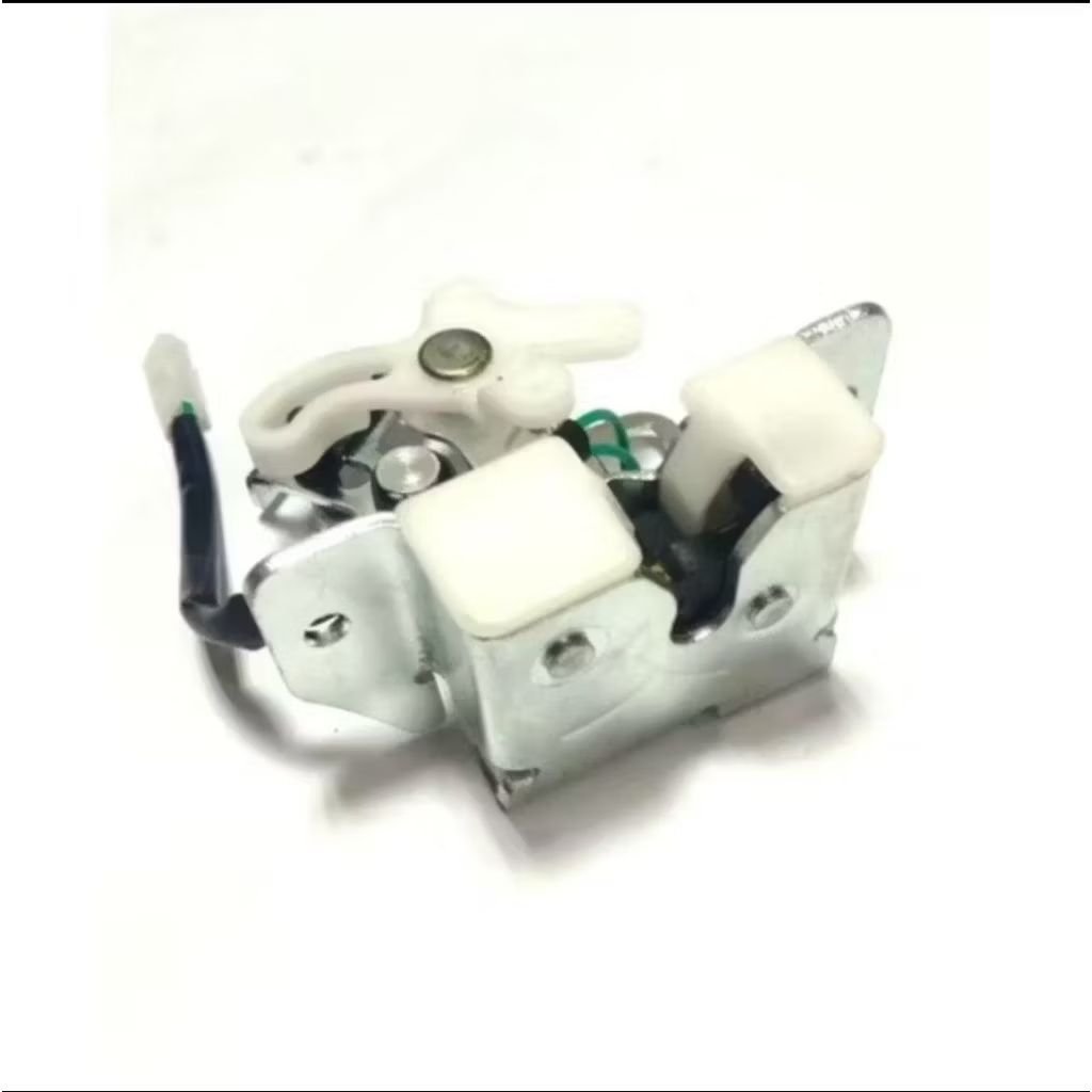 door lock bagasi gmax/luxio kunci bagasi belakang gmax/luxio buka atas