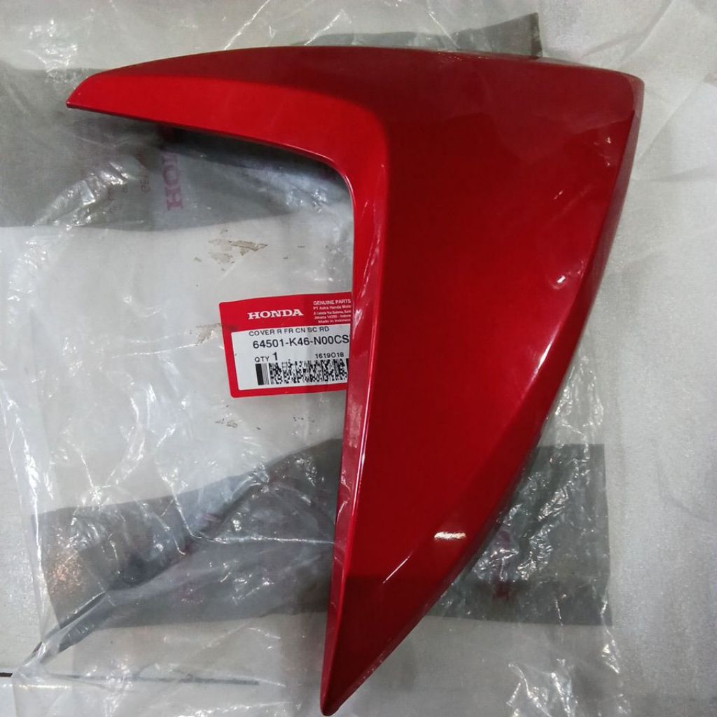 64501 K46 N00CSR COVER SAYAP DEPAN KANAN VARIO 110 FI ESP KANAN MERAH CANDY ORIGINAL