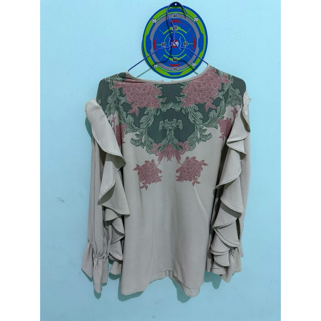 Preloved Ria Miranda Blouse