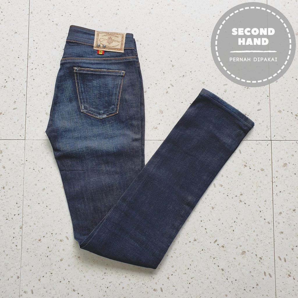 Celana Jeans Panjang Wanita Anak Cimarron / Size 28 - Lingkar 73 cm / Second Hand