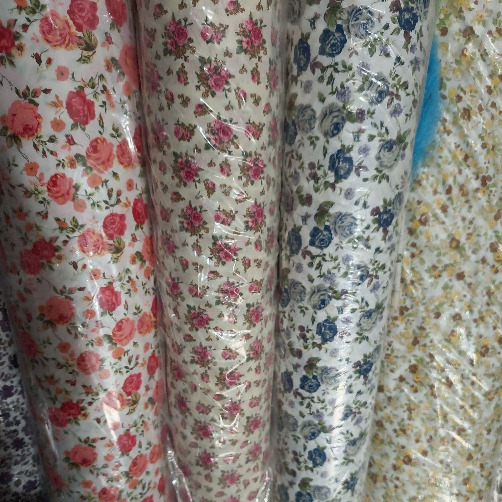 ETALASE KAIN KATUN JEPANG BUNGA SETENGAH KILO LEBAR 2.4M