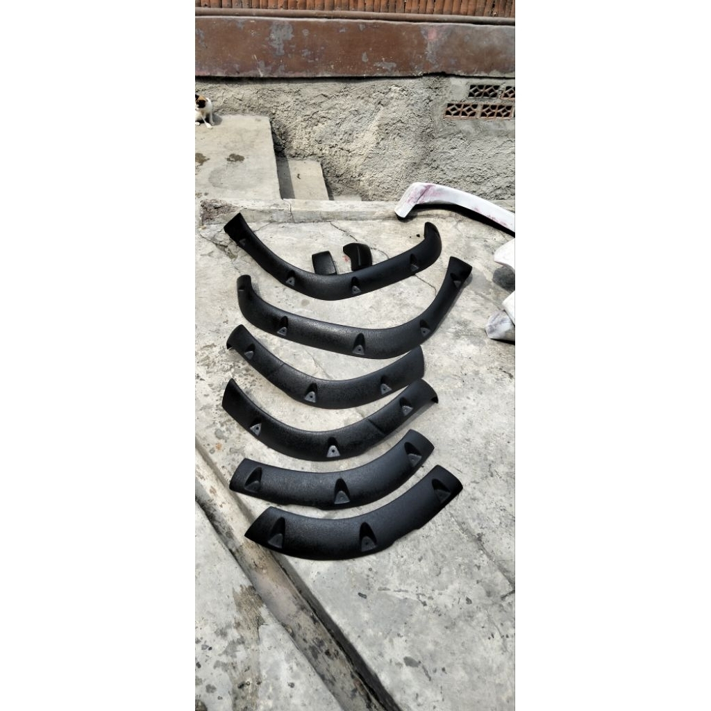 overfender Escudo model variasi baut L