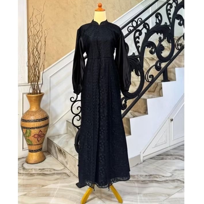 Gamis Satin Tile Hitam by LA Boutique