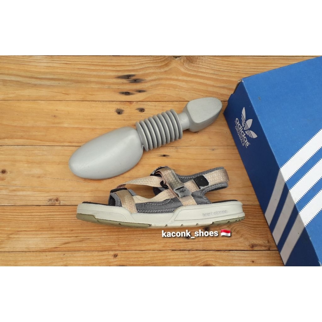 SANDAL OUTDOOR GUNUNG NEW BALANCE CARAVAN