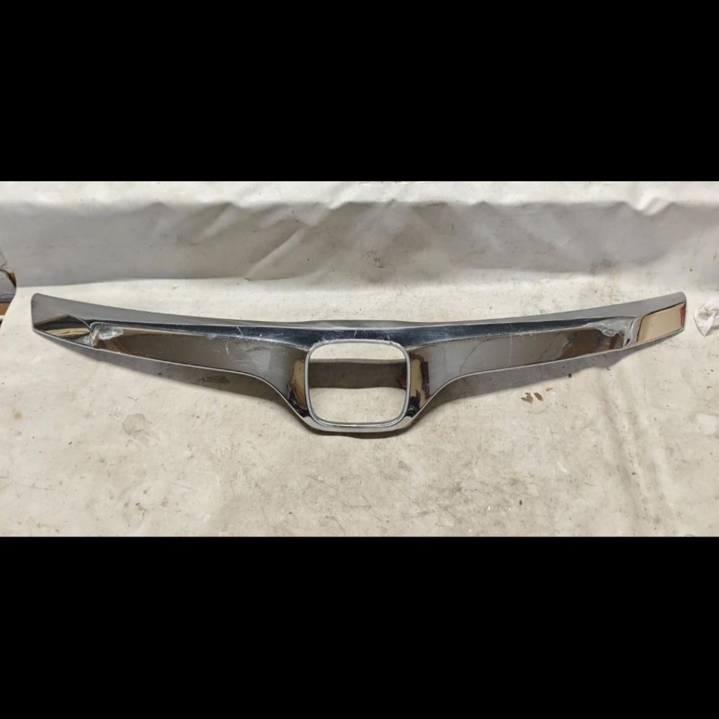 Lis List chrome grill depan honda freed 2012 2013 2014 original
