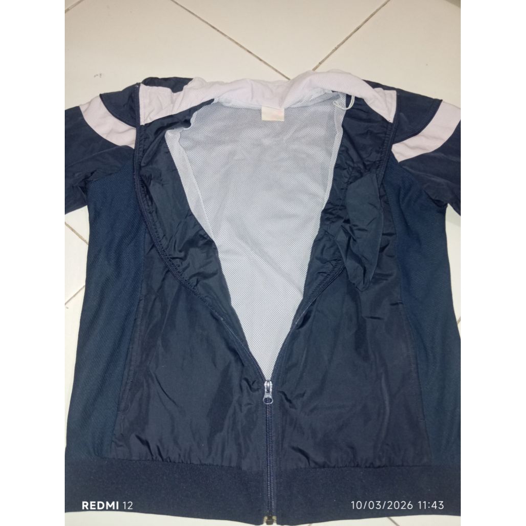 jaket runing new balance