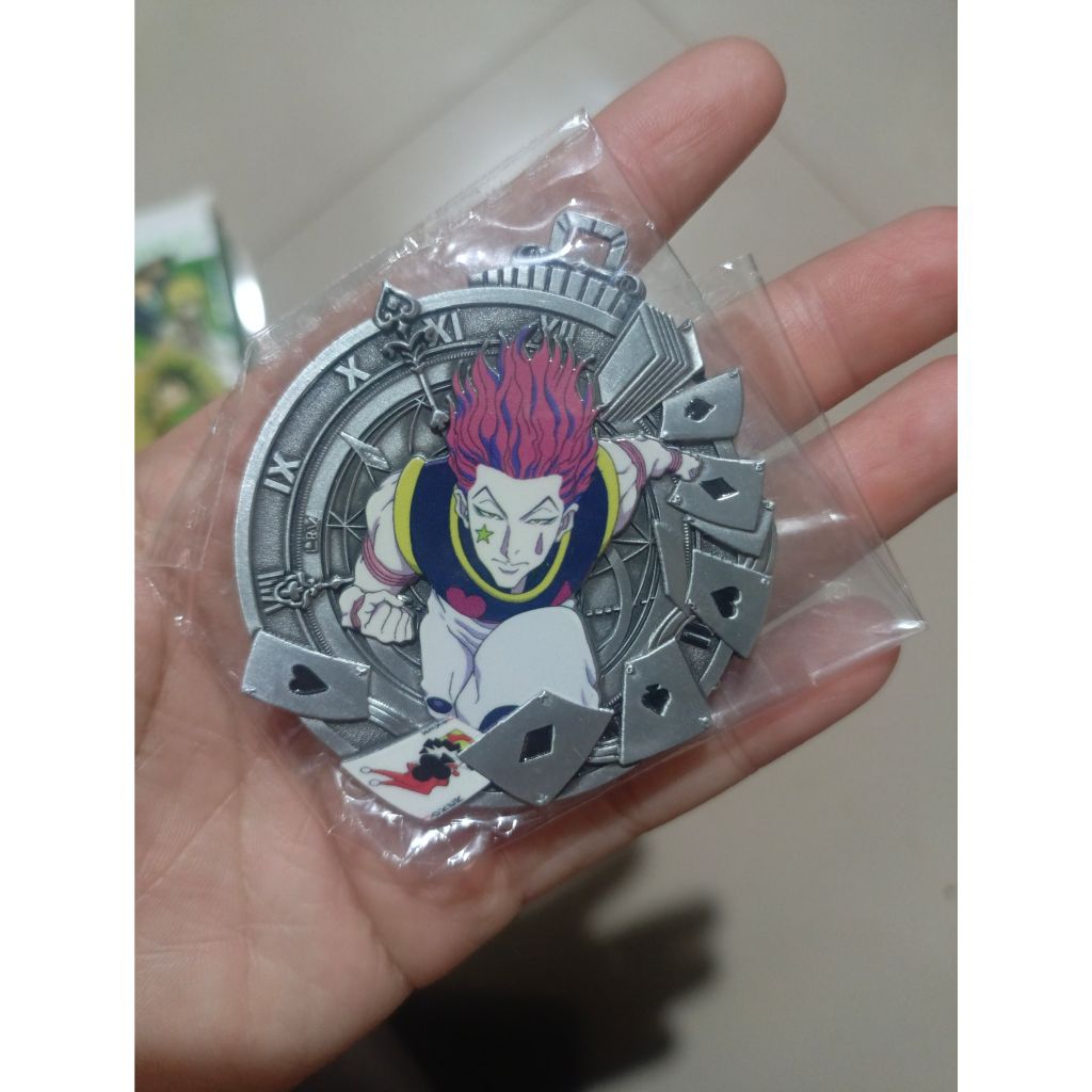 official merch anime badge hunterxhunter hisoka