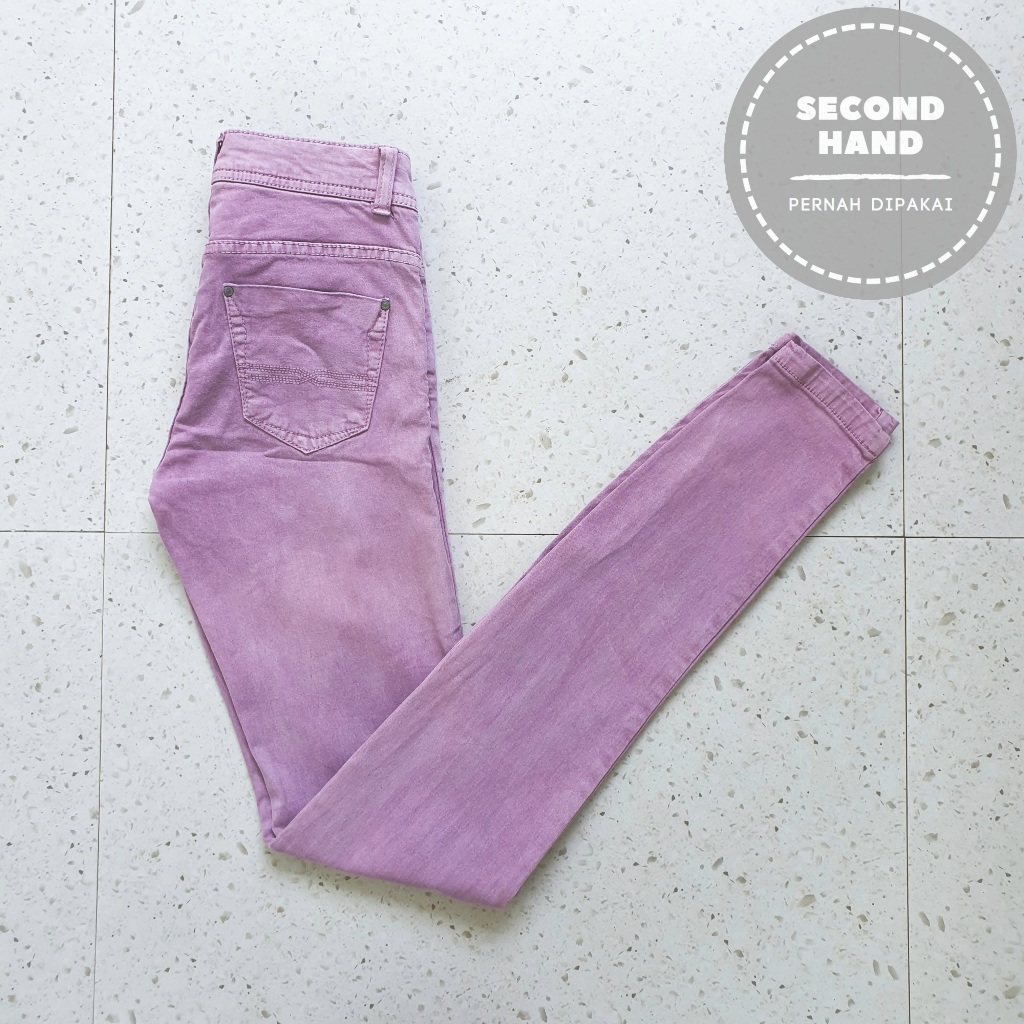 Celana Jeans Panjang Wanita Anak Pull & Bear / Size 27 - Lingkar 70 cm / Second Hand
