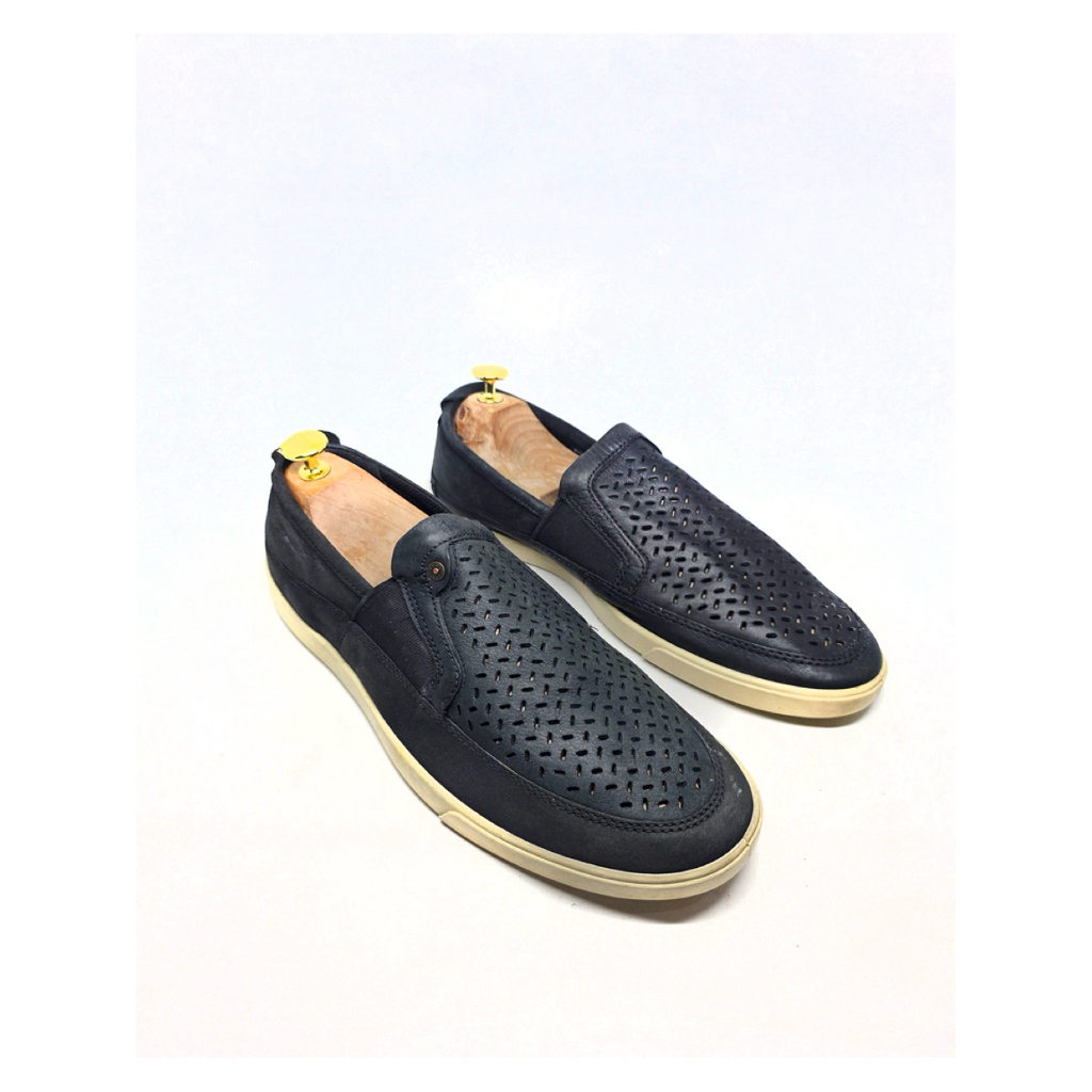 Slip on ECCO Loafers Made in Portugal size 43