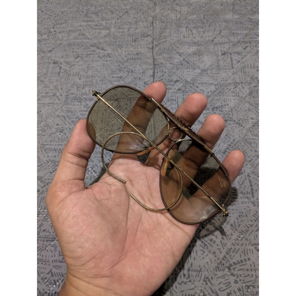 Kacamata hitam rayban B&L original