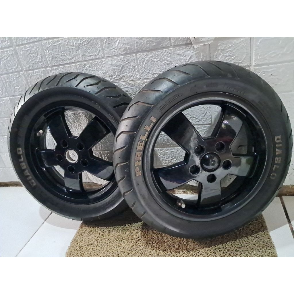 Velg Gts piaggio vespa matic modern sprint primavera bisa dengan penyesuaian untuk Vespa classic pel