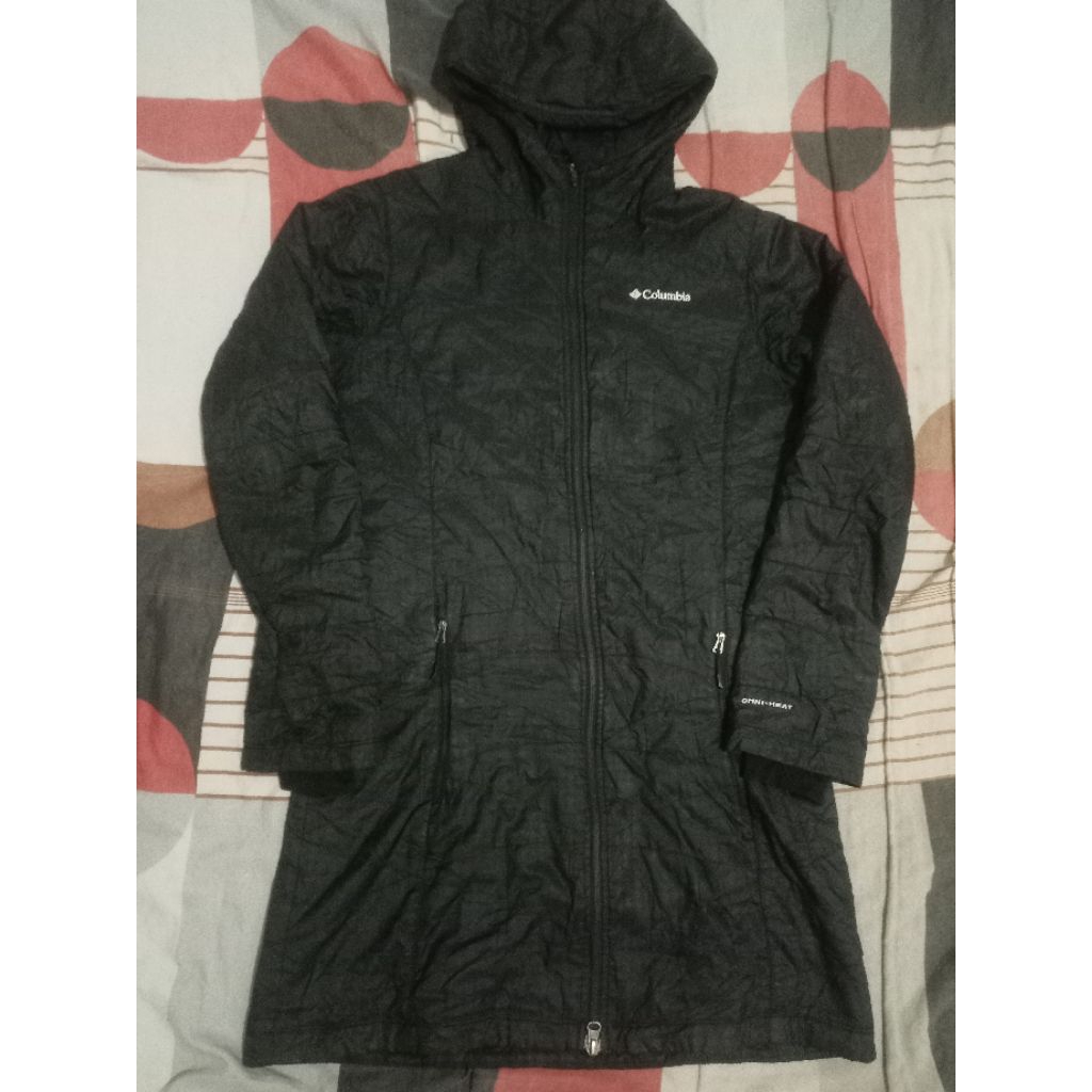 jacket tebal Columbia bahan termal omni heat, size M memanjang slim fit untuk cewek