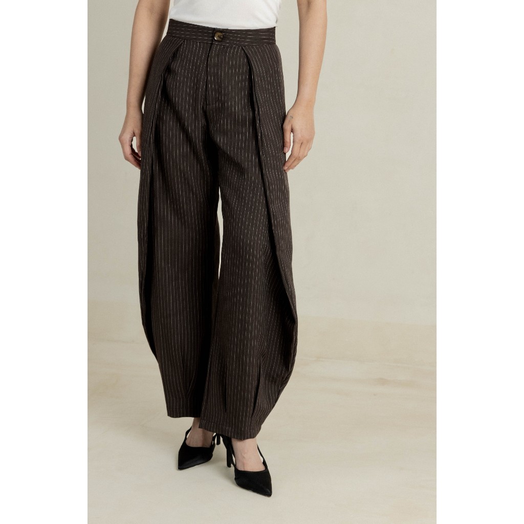 Gaudi. Rexy Pants - Barrel Pants Wanita