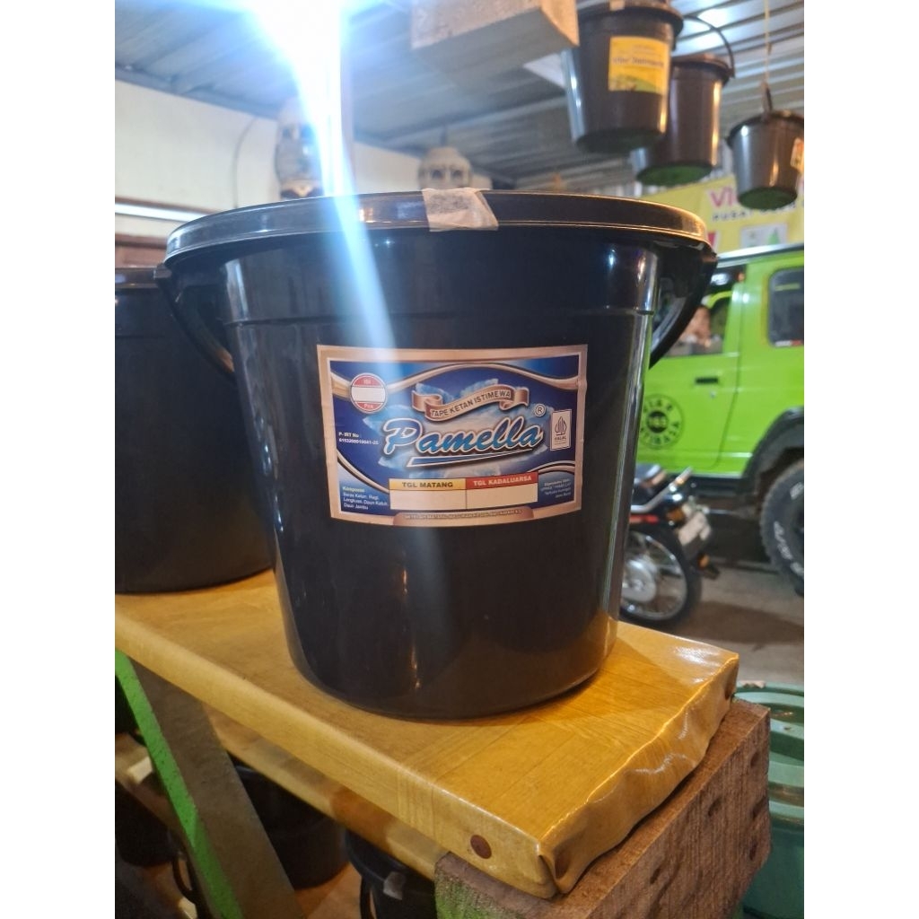 Tape Pamela Ember Besar isi 100 Khas Kuningan