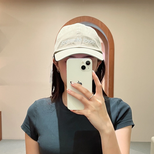 Topi MARDI MERCREDI TEXT LOGO SAGE GREEN CREAM CAP 100% ORIGINAL