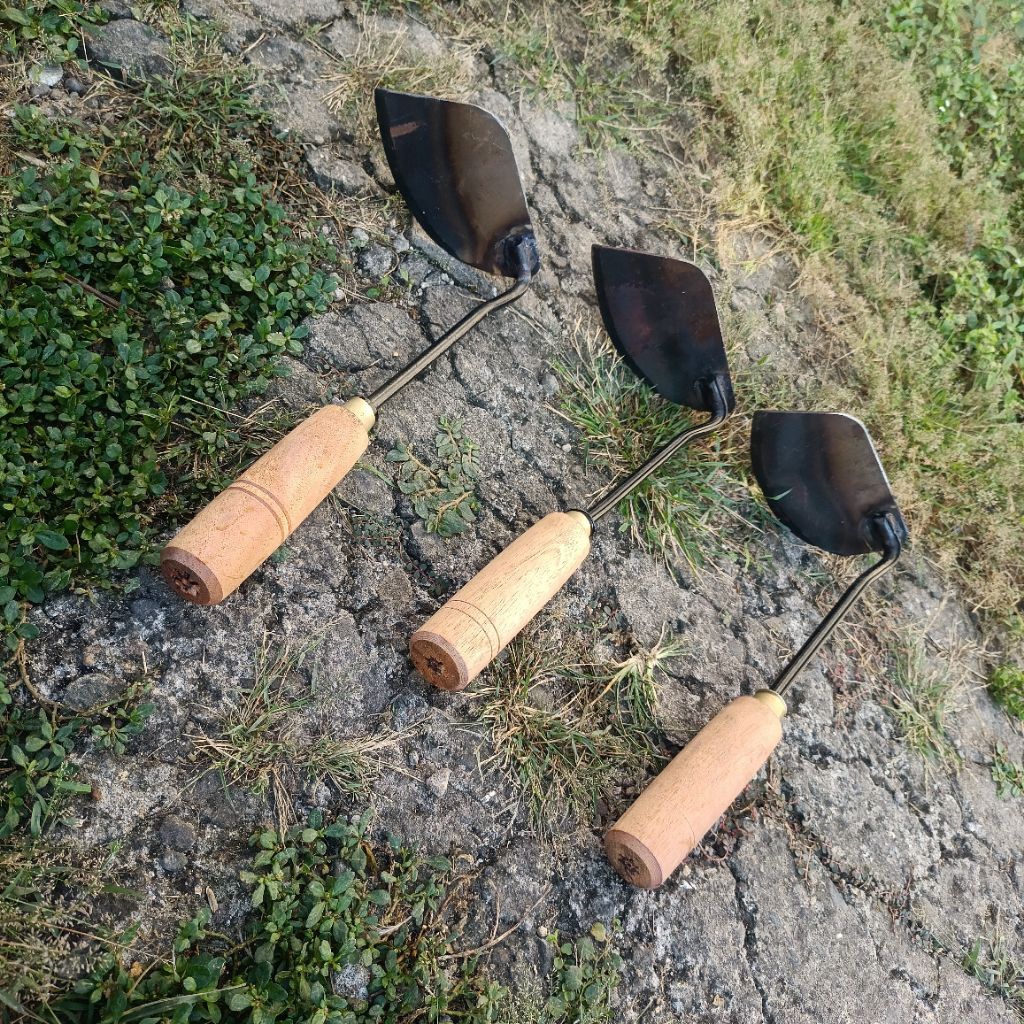 TERMURAH 3 PCS CANGKUL KORET RUMPUT / Cangkul Koret Rumput Gulma panjang 30 cm