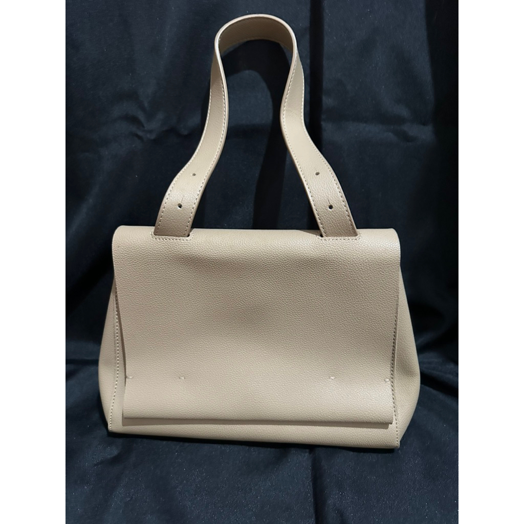 tas beige