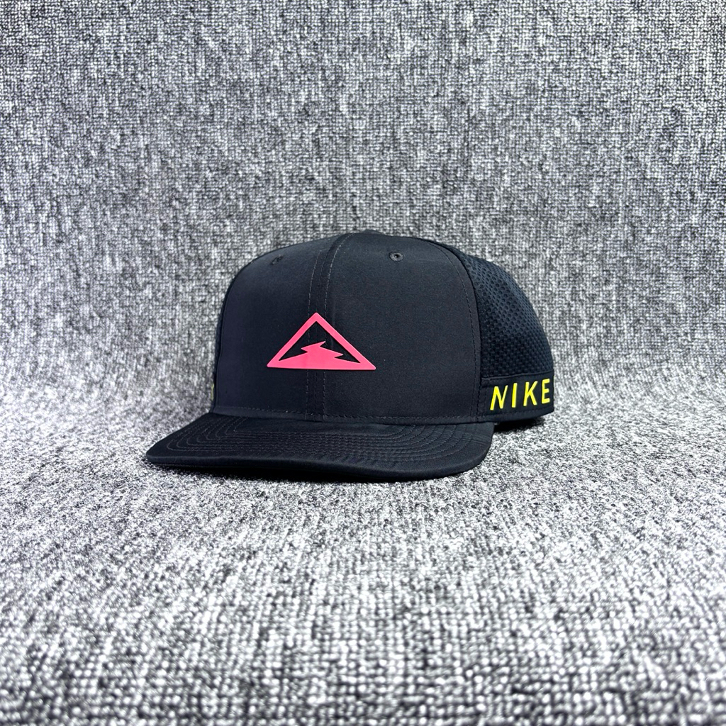 Topi Nike Trail Running Cap Second Preloved Original 314