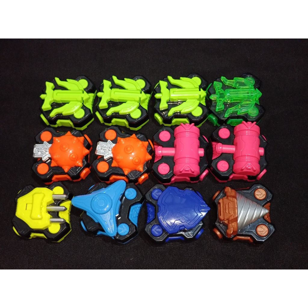 DX RAISE BUCKLE KAMEN RIDER GEATS