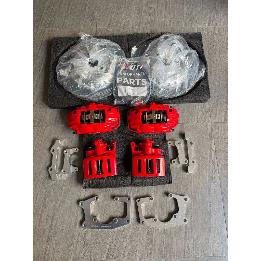 Brembo BBK F40 Belakang Innova Reborn Rotor 355mm