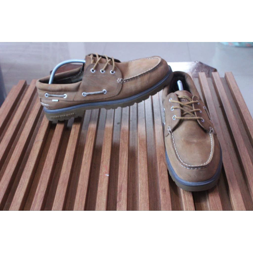 Sepatu loafer keren nubuck " Sperry top sider " upper kulit asli nubuck, outsole kokoh. size 46 inso
