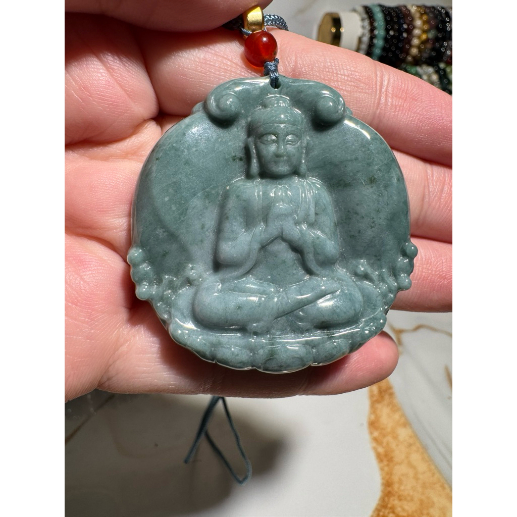 Liontin Giok Blue Water Buddha