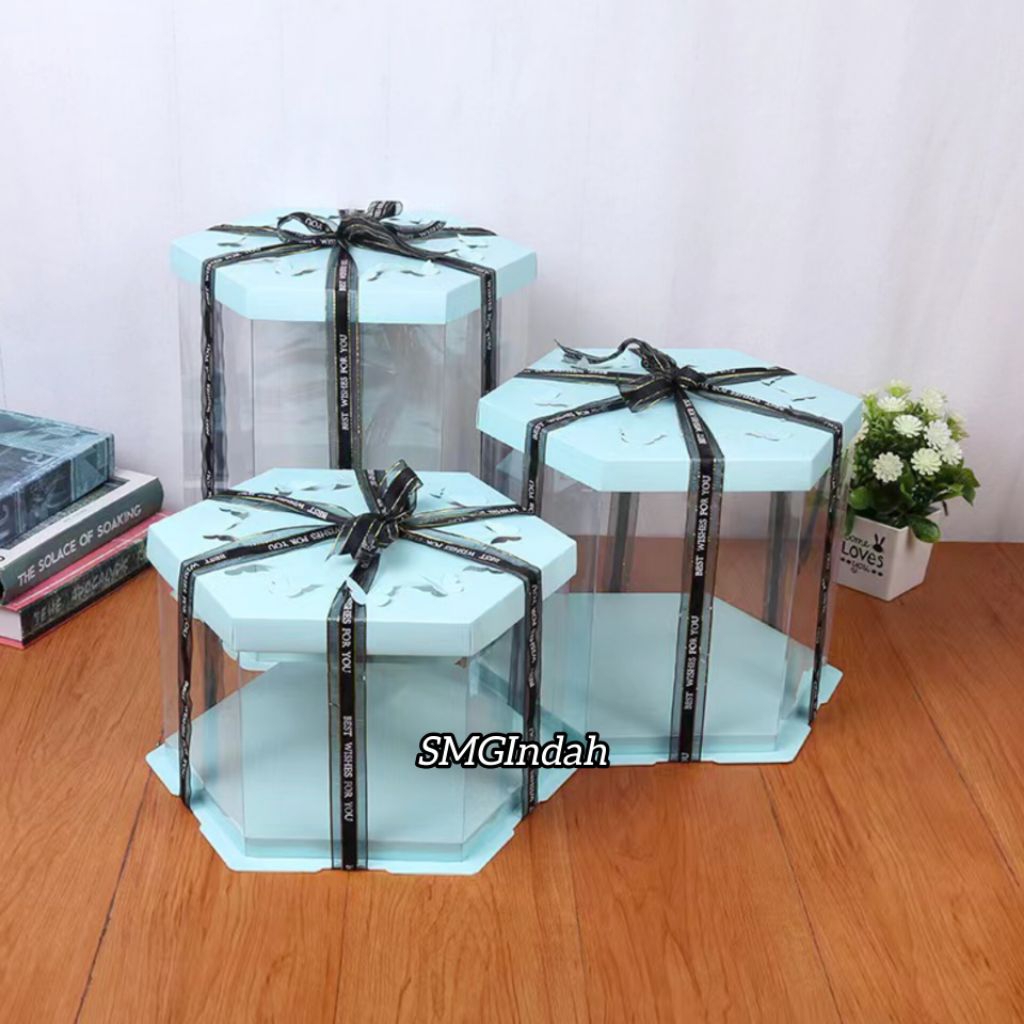 Alas 22 cm Cake Case Hexagonal / Kotak Kue bentuk Segi Enam Tutup Motif Kupu-Kupu / Gift Box / Cake 