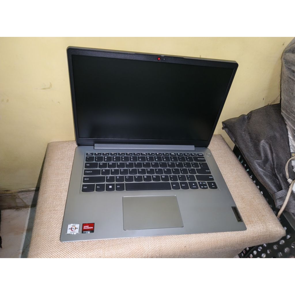 Laptop Lenovo Ideapad 1 14AMN7 AMD Athlon Silver 7120U 8GB252GB SSD W11 OHS SECOND
