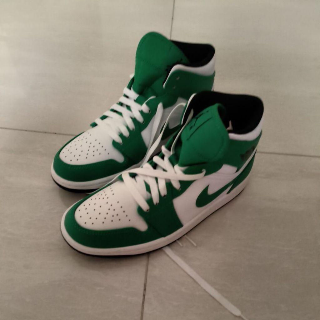 Nike air Jordan 1 mid grass green
