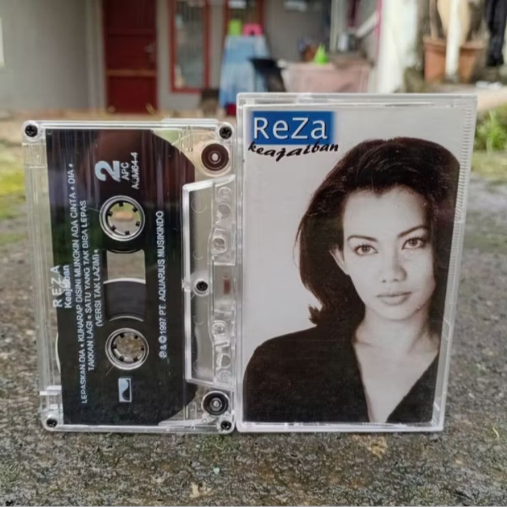 Reza Keajaiban (1997, Aquarius Musikindo) Original Indonesia Cassette Tape