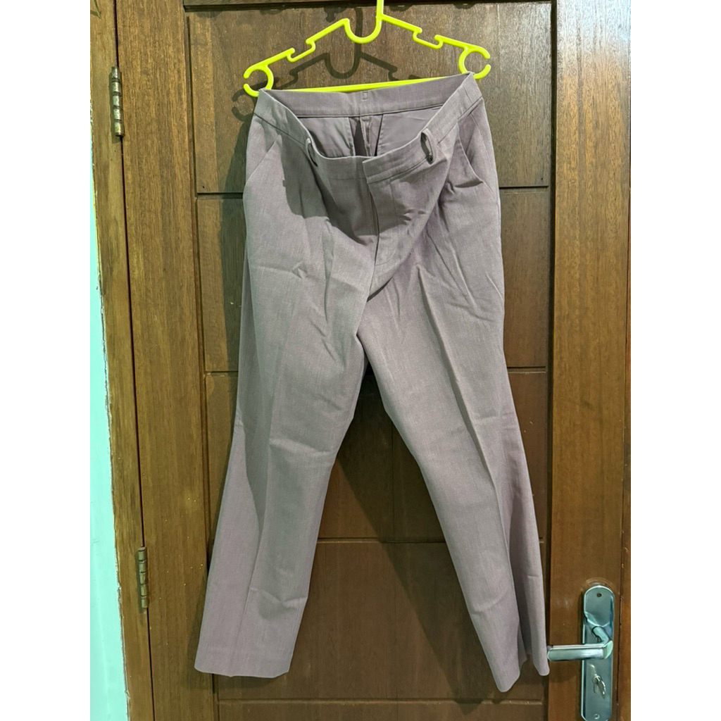 Preloved Uniqlo Pants