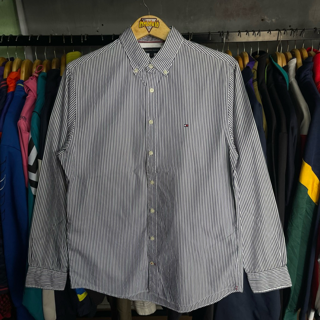 Kemeja Tommy Hilfiger salur