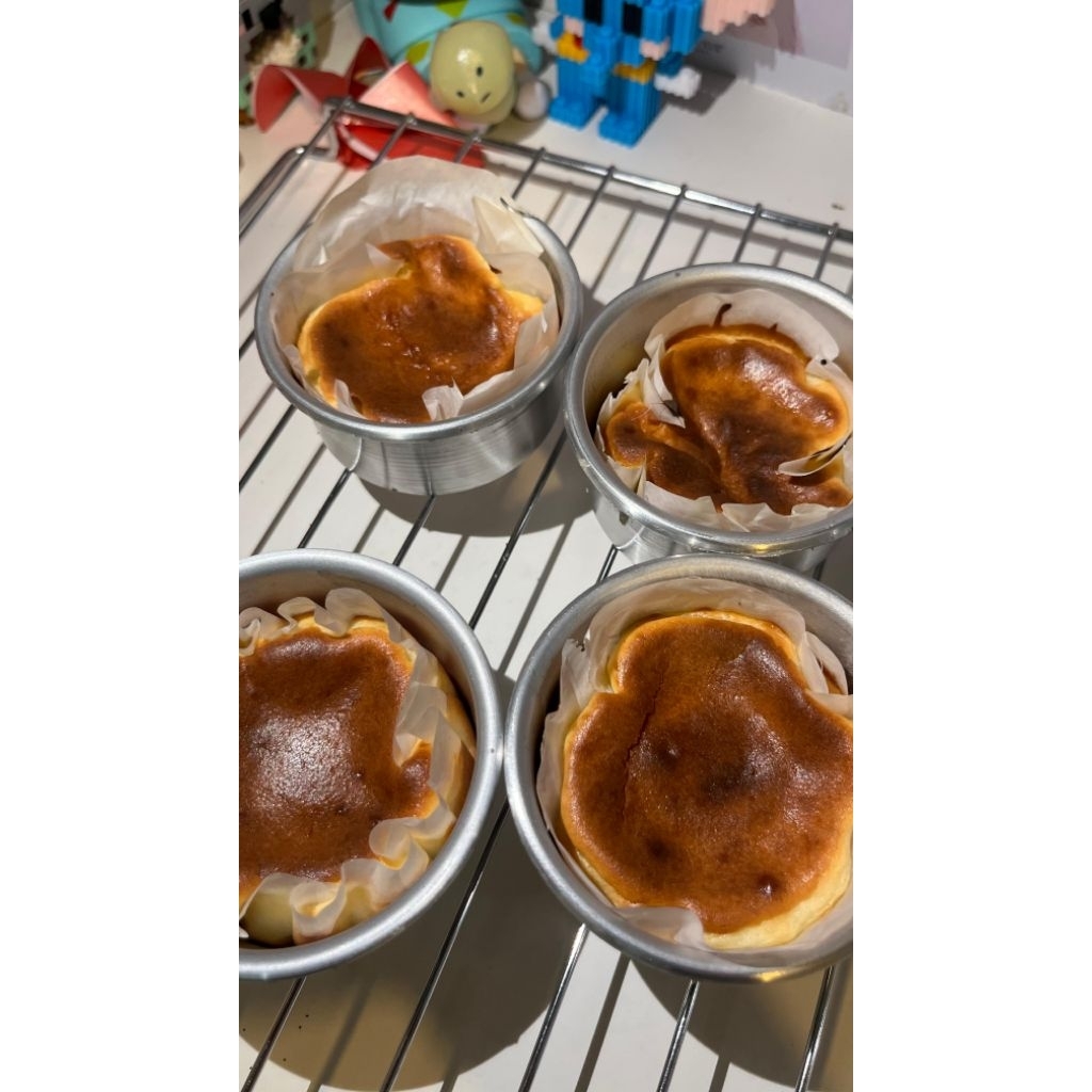 Mini Burnt Cheesecake